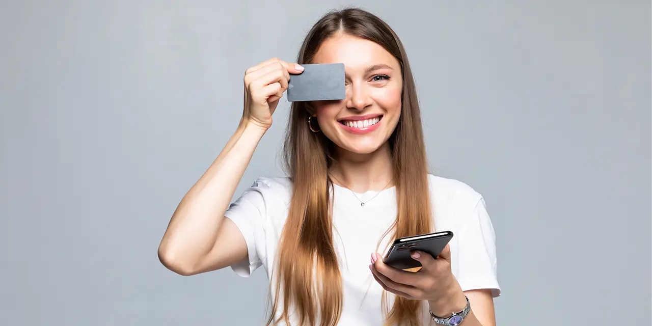 NFC card as a physical business card and digital business card via the ClickCard app.