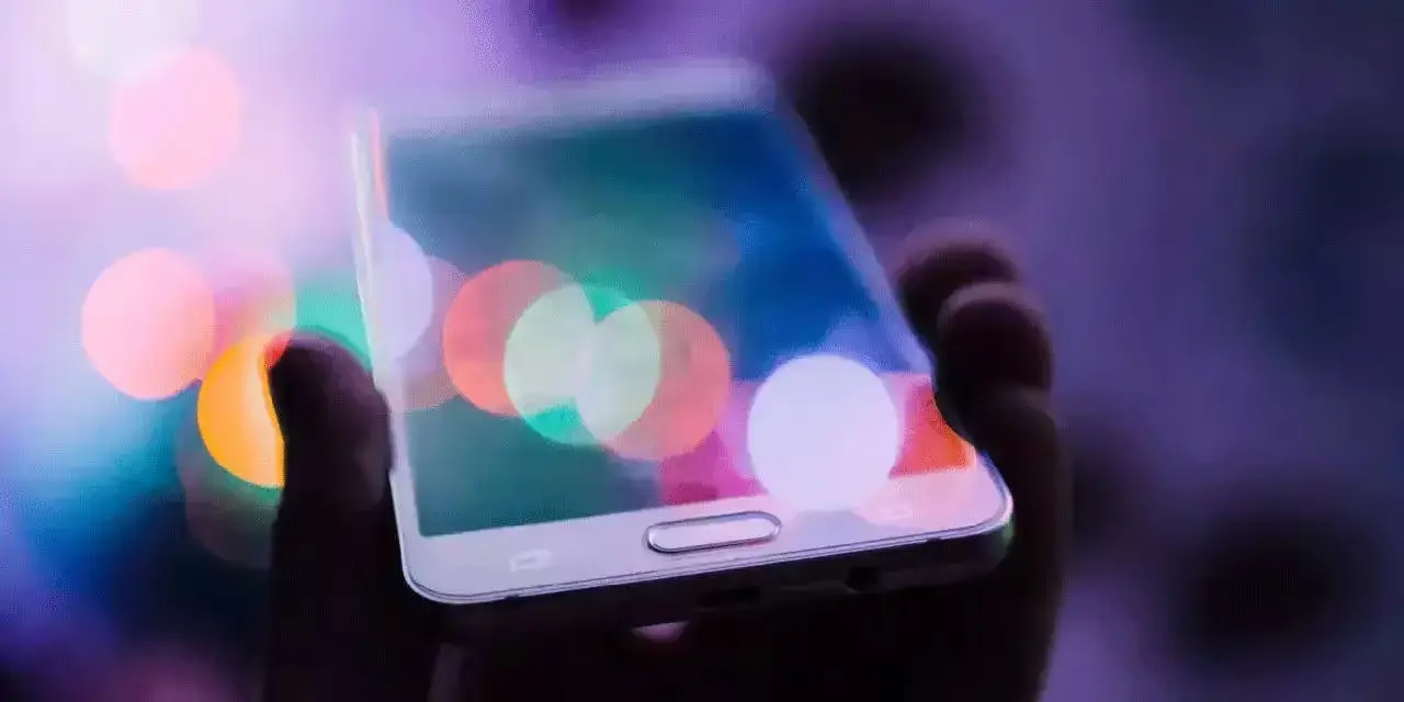 Destaque o seu networking por meio dos cartões de visita digital da ClickCard